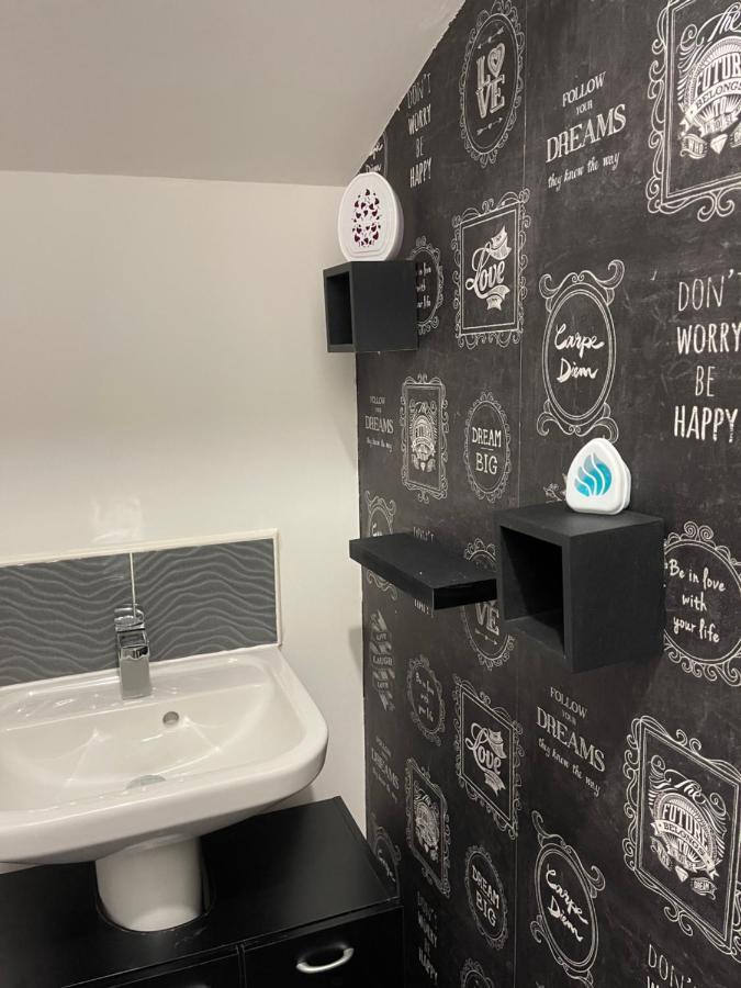 Boothferry Park Lodge Kingston upon Hull Exteriör bild